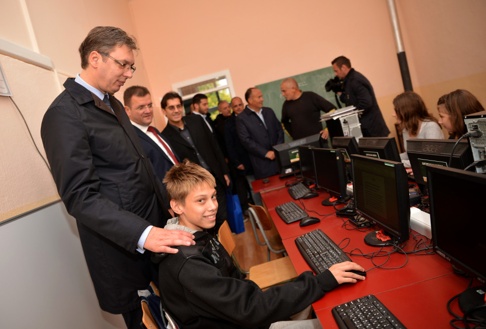 Vučić: Blagojeviću, snađi se!