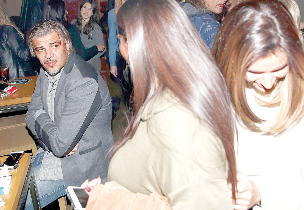 Savo pati za bivšom!