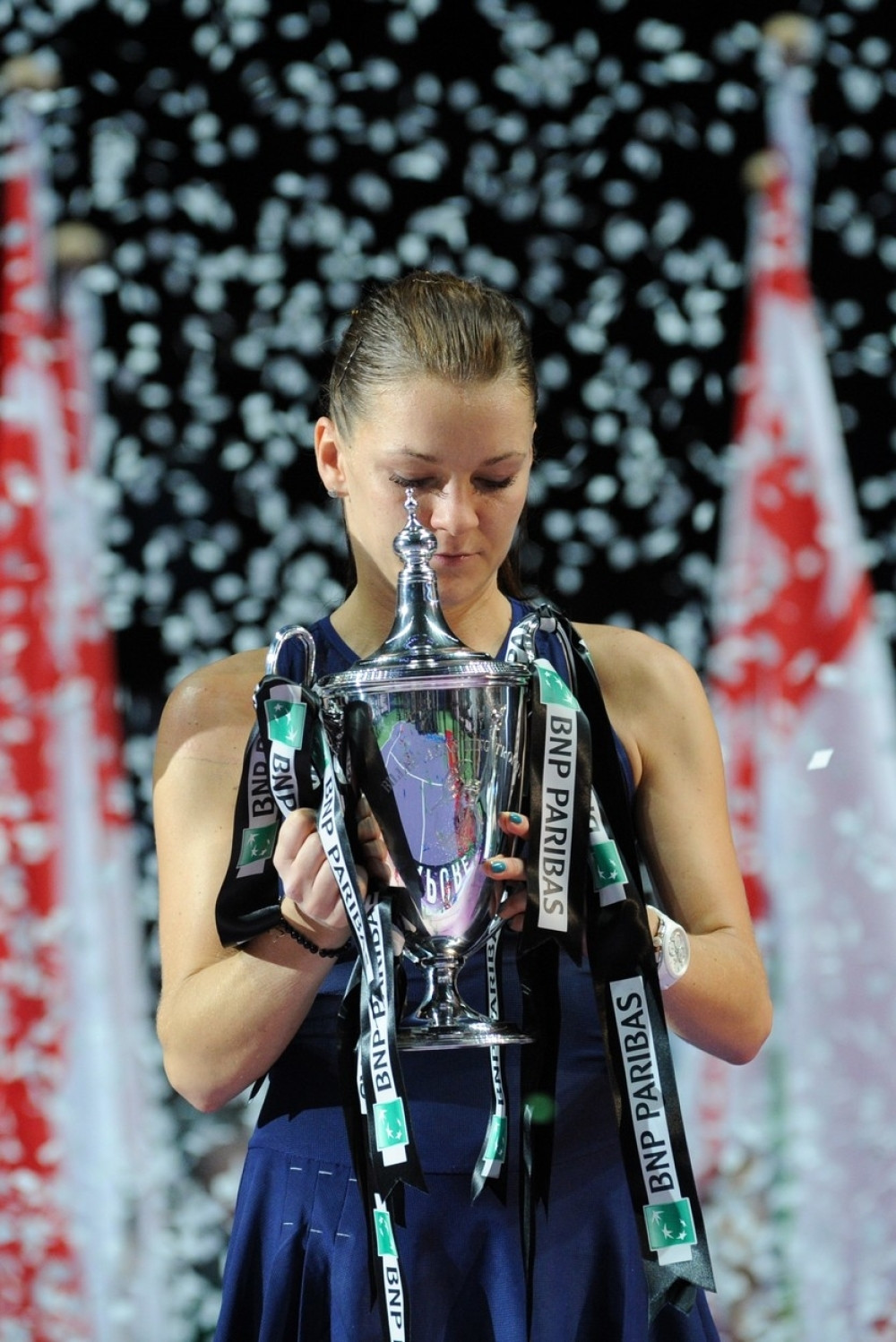 Kerber predvodi belu grupu, Radvanska crvenu