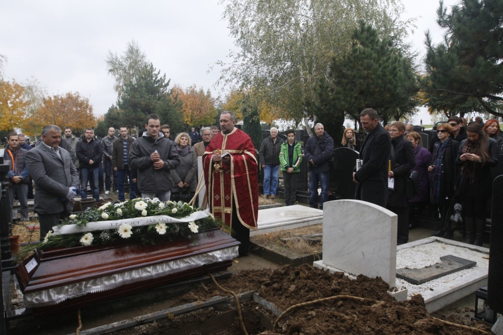 Sahranjena Milka Canić (FOTO)