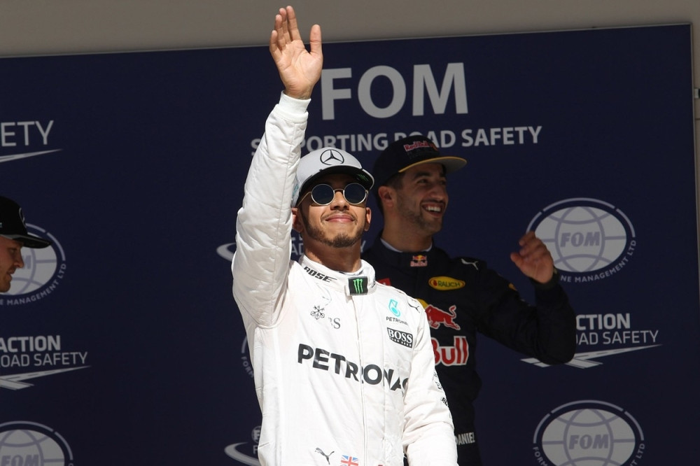 Hamiltonu pol pozicija, prvi put u SAD!