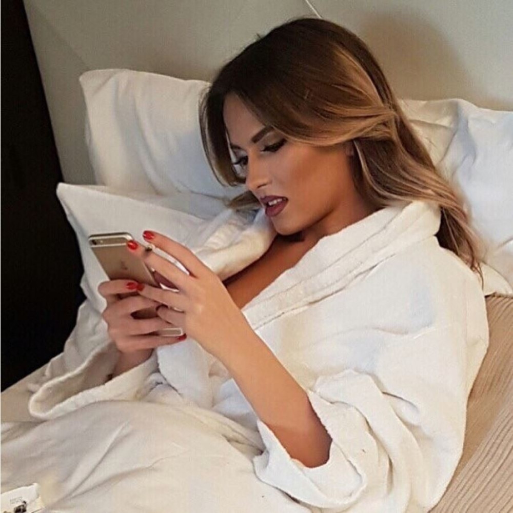 Voditeljka se vratila na male ekrane!