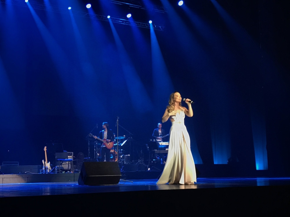 Jelena: Ovo će zauvek biti moj prvi koncert (VIDEO)