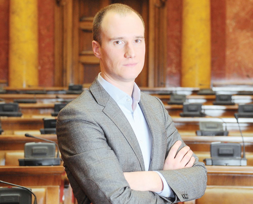 Poslanici kao vampiri!