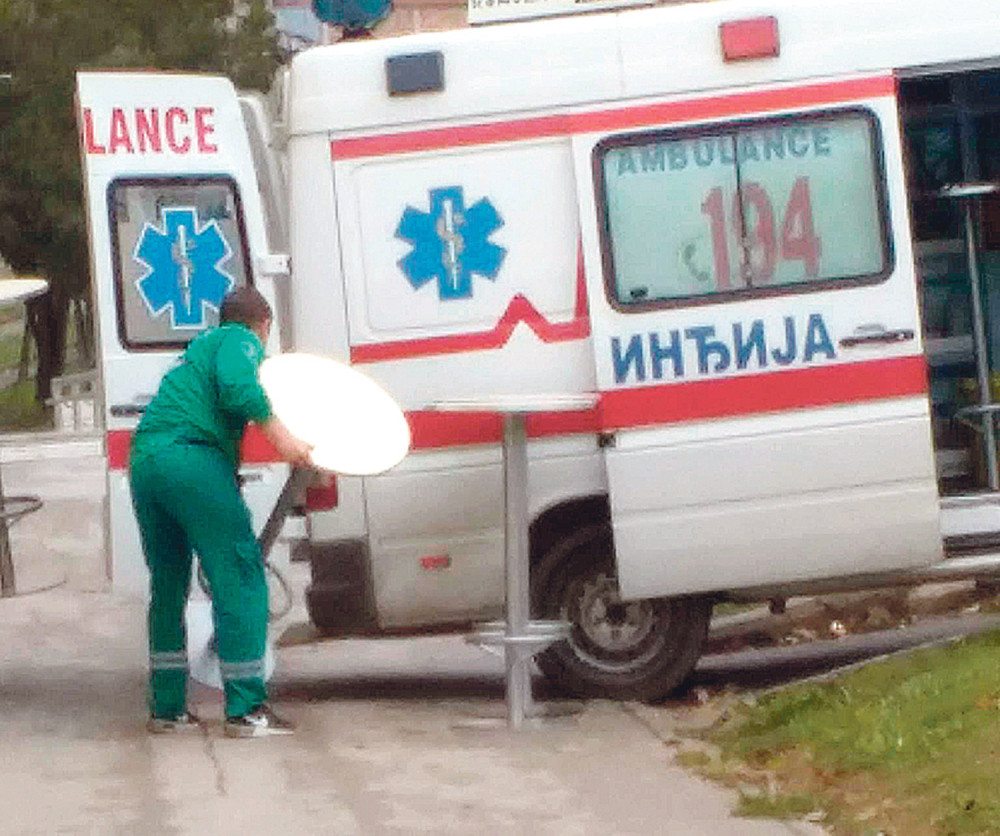 Umesto bolesnika hitna vozi astale!