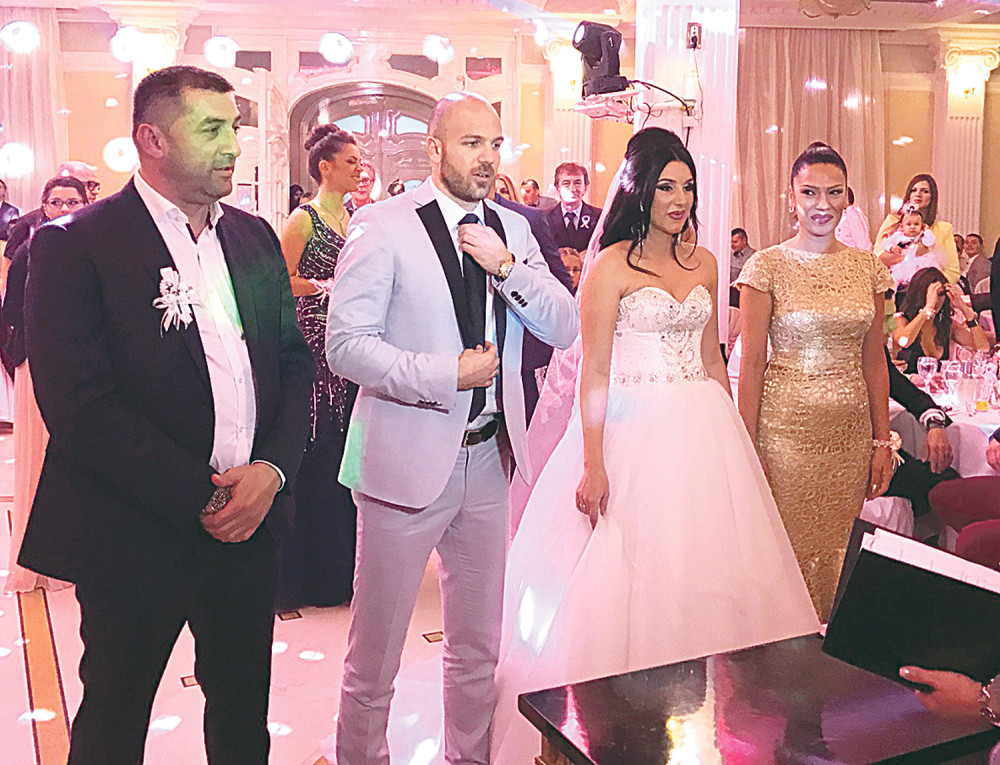 Evo šta radi Bane posle svadbe (VIDEO)