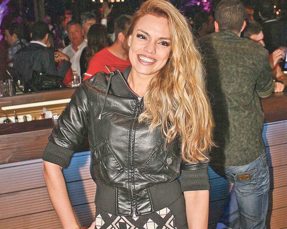 Glumica sam, ne voditeljka, al’ glumim voditeljku