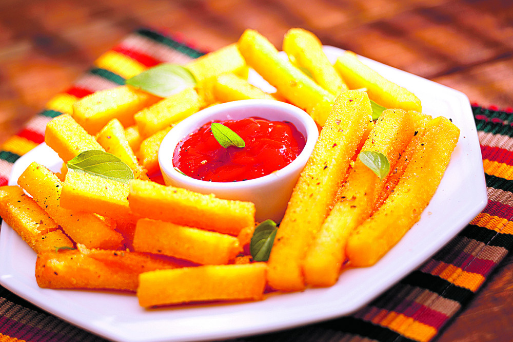 Lažni pomfrit od palente i začinskog bilja je savršen dodatak jelima, gotov za tren oka!