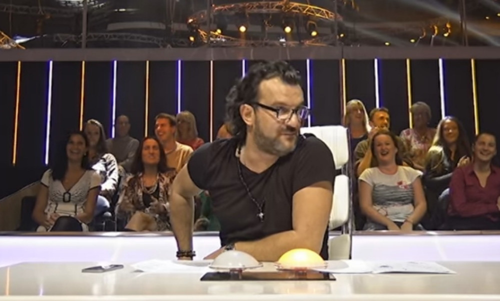 Lukas molio da se pad sa stolice ne emituje (VIDEO)