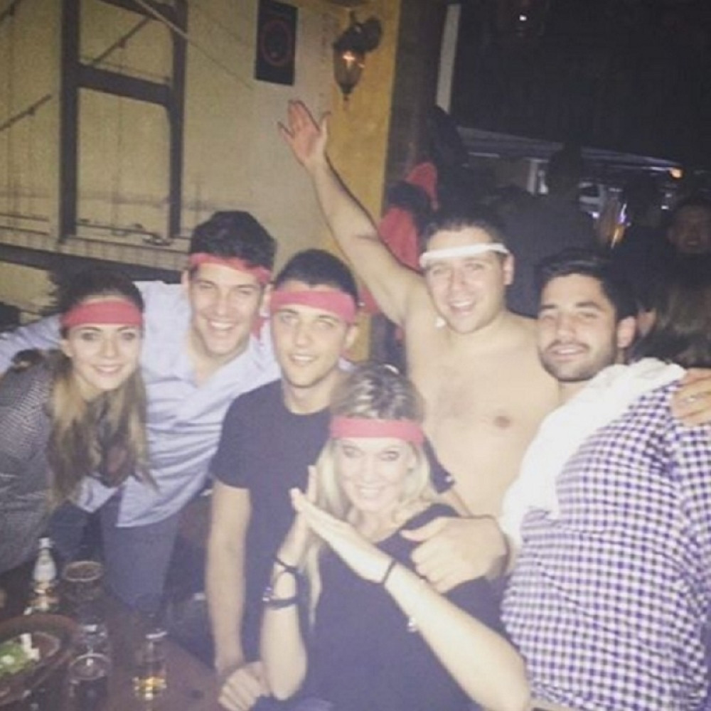 Dragana delila autograme u porodilištu (FOTO)