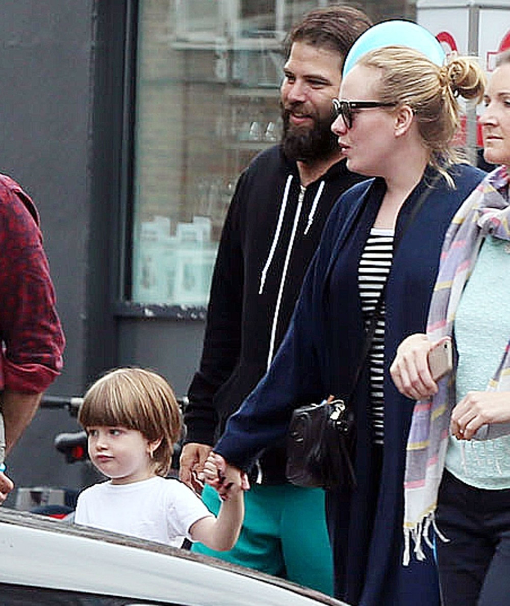 Adel rekla "da" dugogodišnjem dečku!