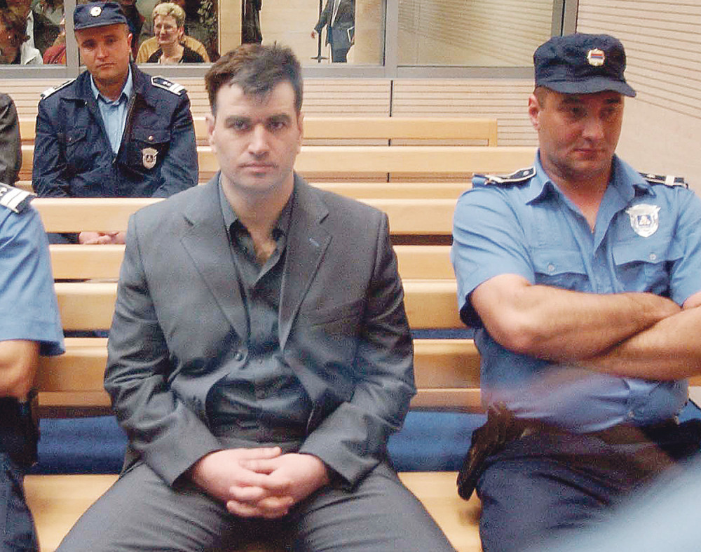 Legija očajan jer nema seks sa ženom