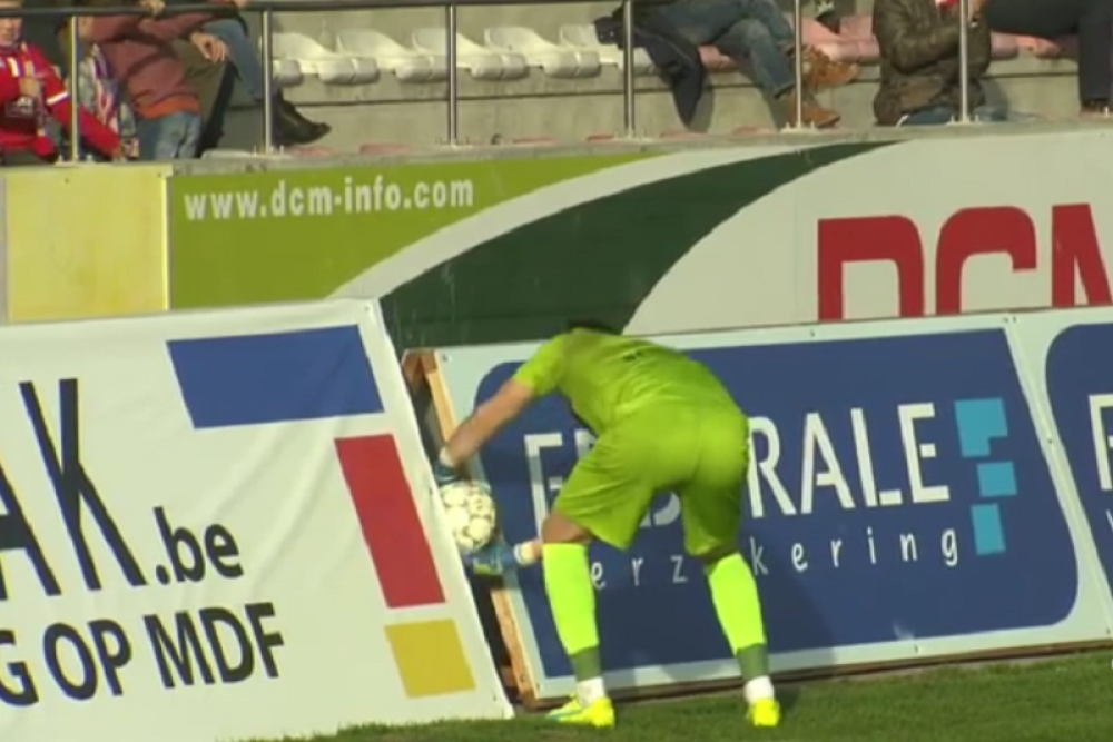 Skupljač lopti umalo izazvao tuču! (VIDEO)