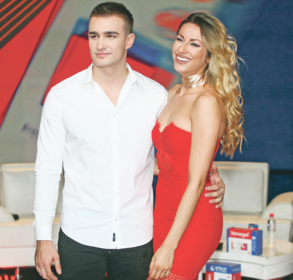 Ovako Haris pokušava da preboli Radu (FOTO)