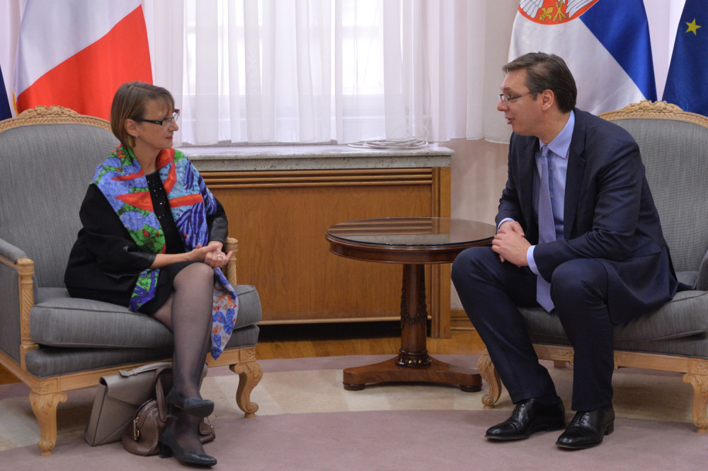 Francuska podržava Srbiju!  (FOTO)