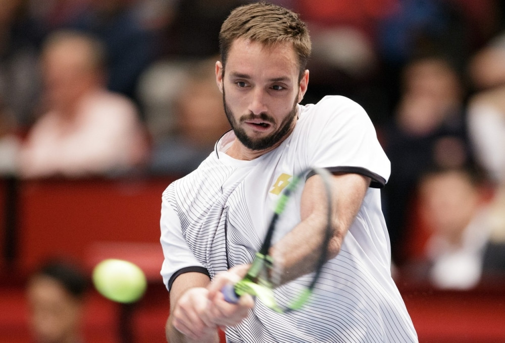 Troicki spasavao meč lopte, pa eliminisao Manarina