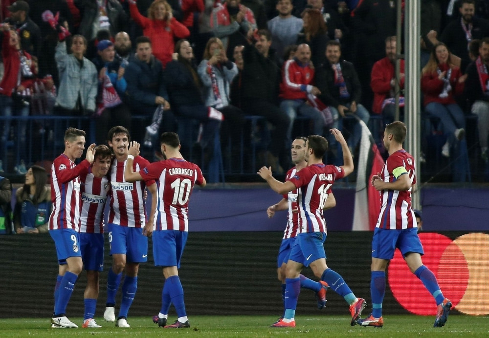 Radost Atletika u nadoknadi, Levandovski srušio PSV