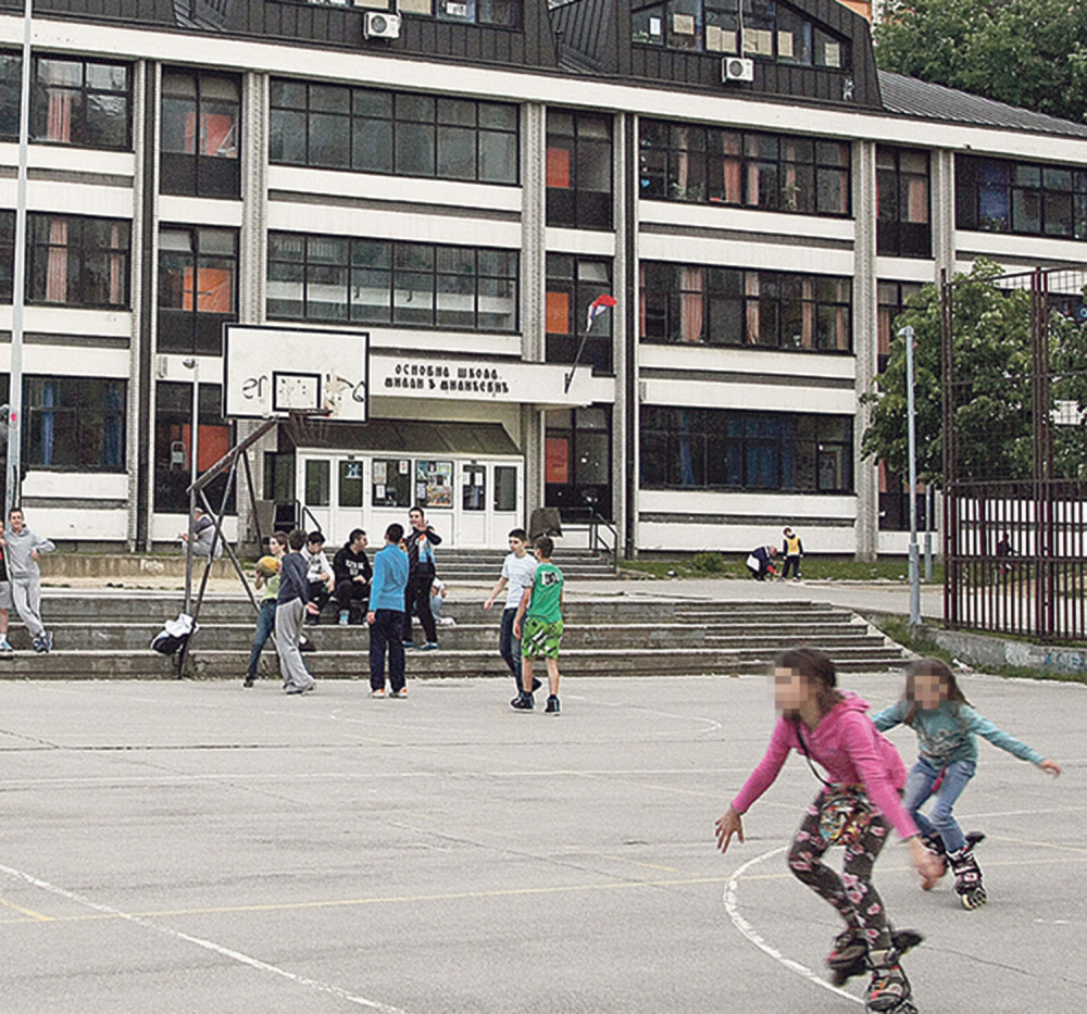 Devojčica (7) razbila lobanju dok je radila kolut unazad!