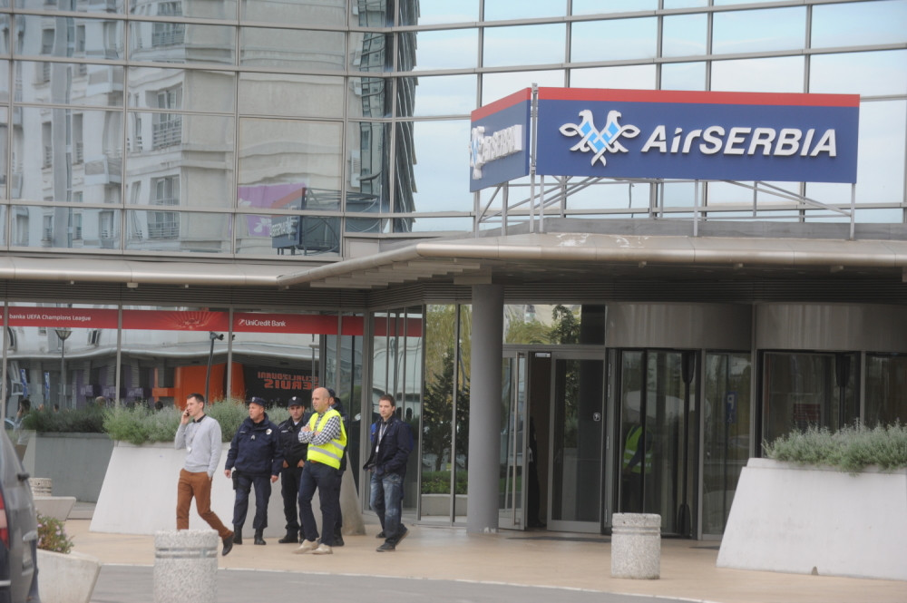 Slovenci nam zabili nož u leđa, a konce vuče Srbin koji svesno radi protiv rođenog naroda!