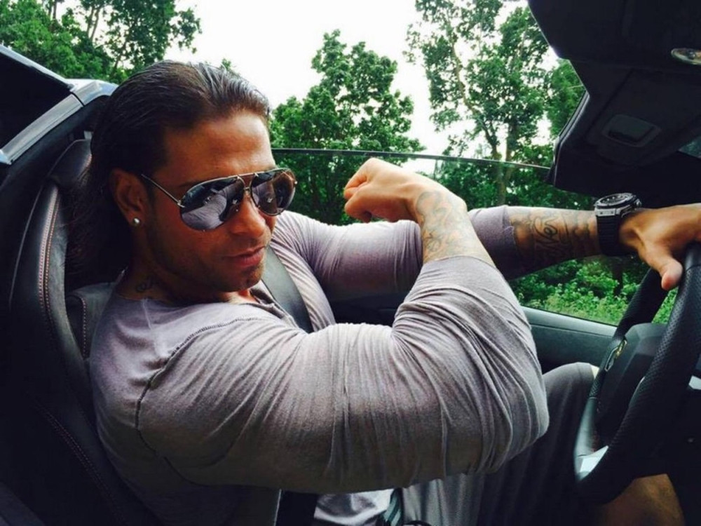 Bivši golman postao čudovište (FOTO)