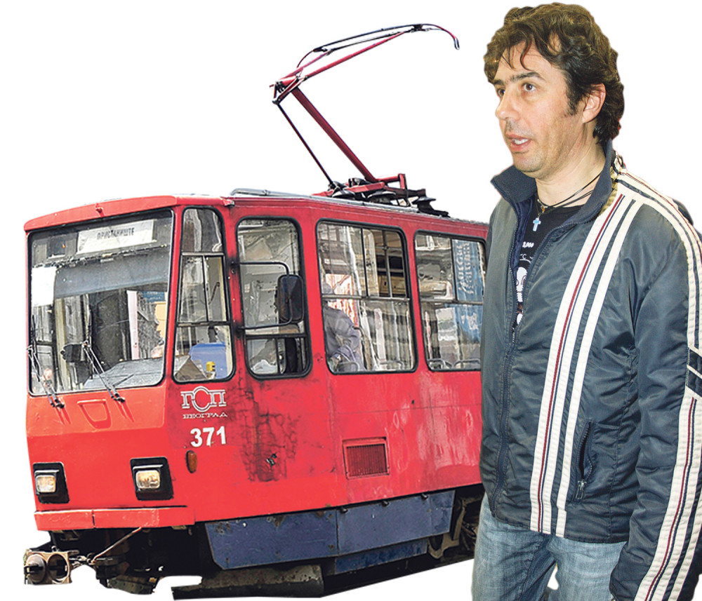 Kiki se zakucao u tramvaj