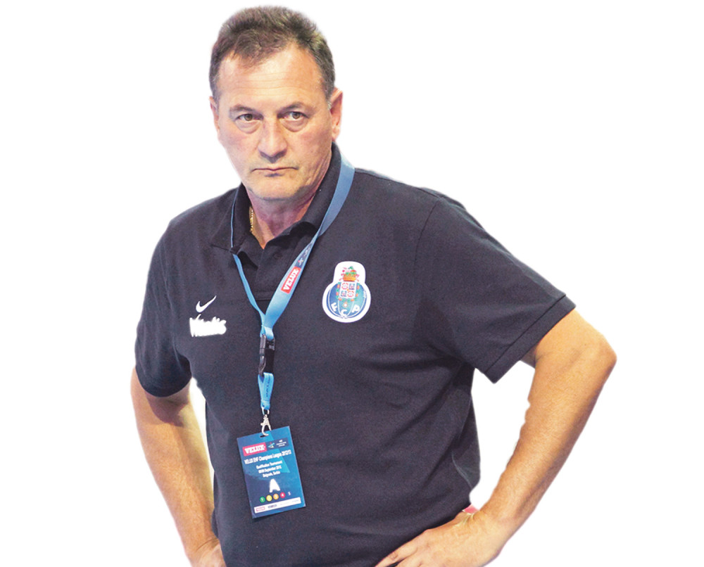 Rukometaš hteo da bije srpskog trenera!