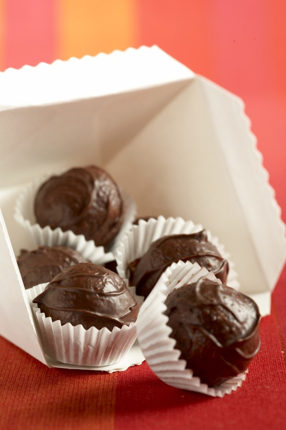 Ove čokoladne kuglice redovno služim gostima i svi ostanu BEZ TEKSTA kada čuju od čega su!