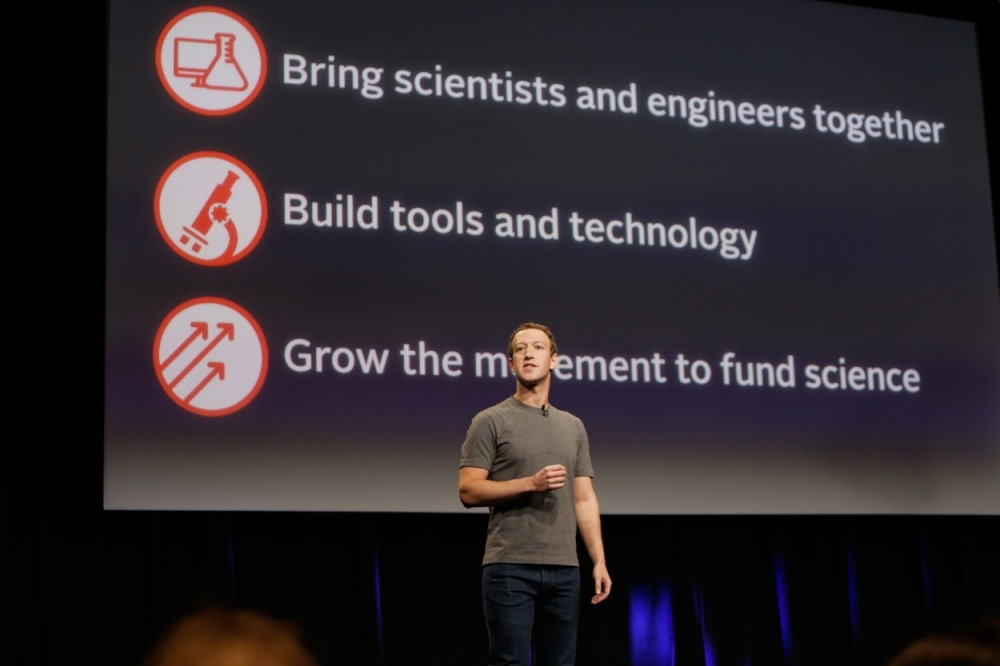 Zakerberg: Ugroženi podaci dve milijarde korisnika Fejsbuka!