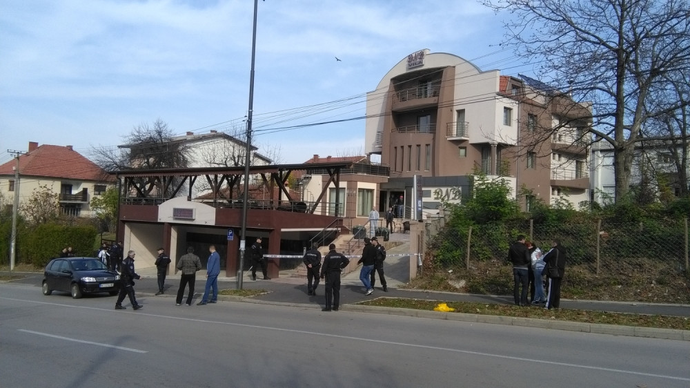 Ubicu izneli na nosilima (FOTO i VIDEO)