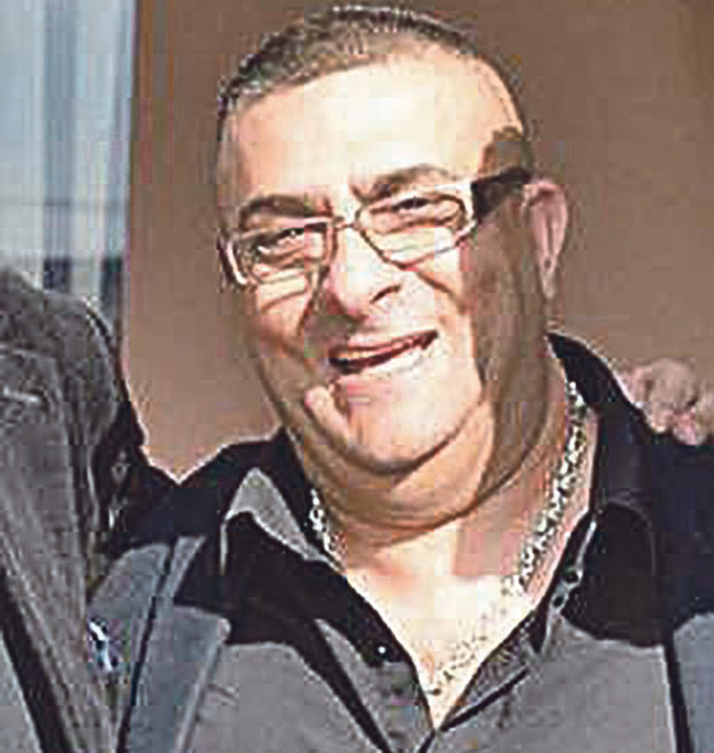 Recepcionar ubio gazdu iz ljubomore!