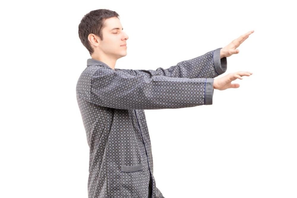 Pao s 7,5 metara visine dok je mesečario