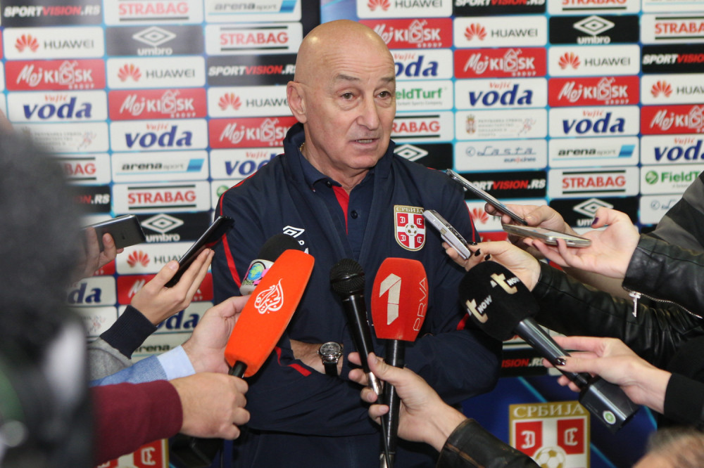 Srbija opet pala na FIFA listi!