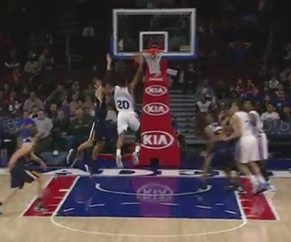 Luvavu kida obruče u NBA (VIDEO)