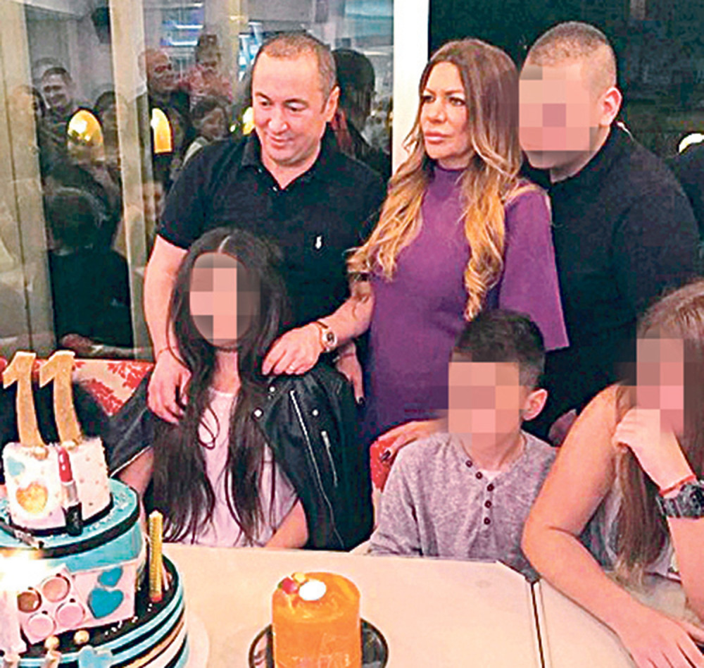 Đani se otvorio za ćerkinu žurku