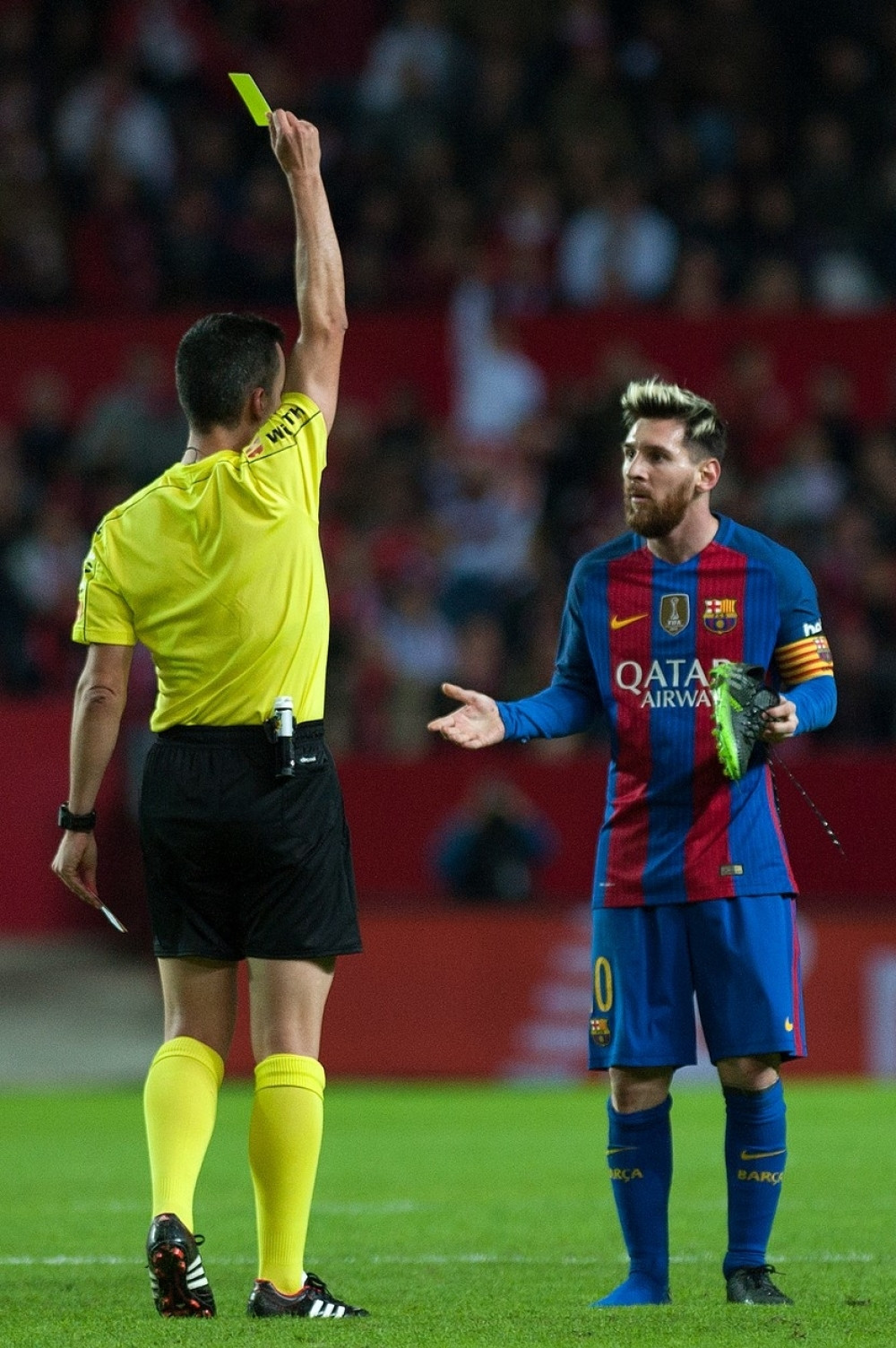 Mesiju ostaje žuti karton