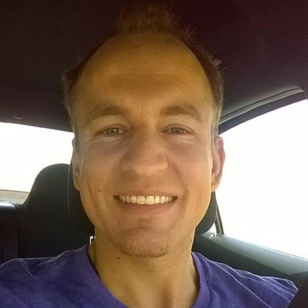 Arkanov sin bacio oko na Kiju Kockar? Vojin je zapevao u Americi, a onda jednim komentarom šokirao pratioce (VIDEO)