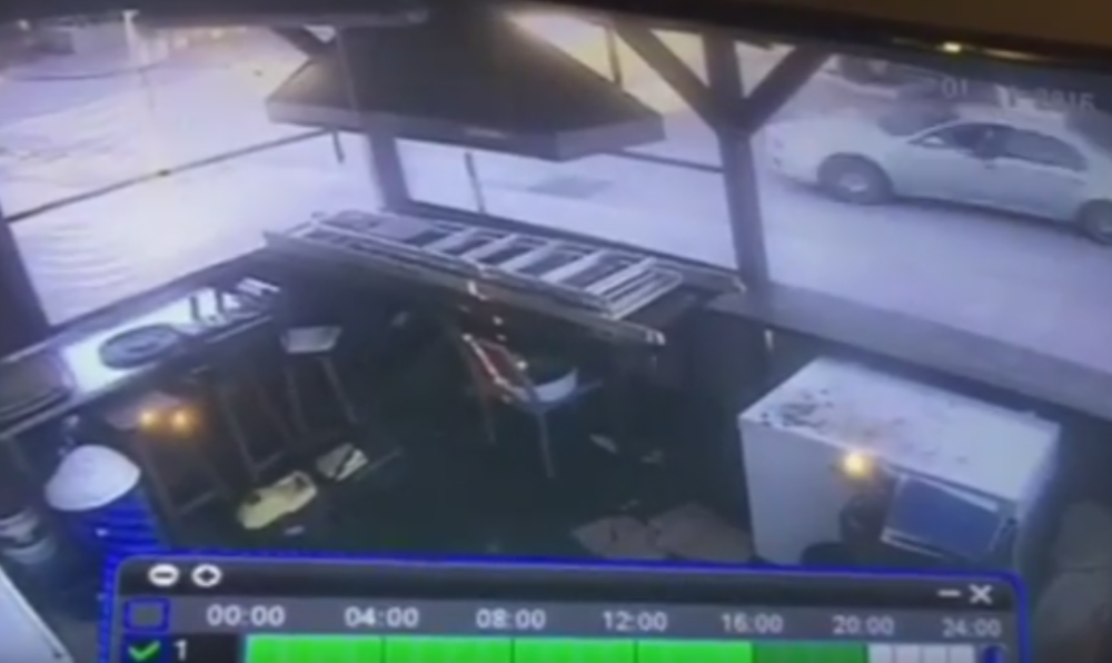 Šokantan snimak ubistva automobilom u Baru! (VIDEO)