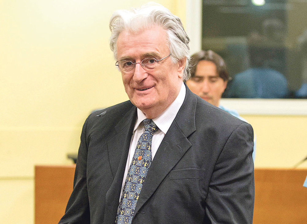 SAZNAJEMO!~Karadžić traži "Skajp" da priča s ženom!