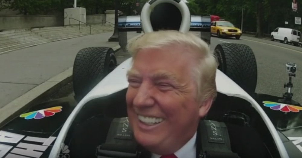 Trampova frizura jača od Formule (VIDEO)