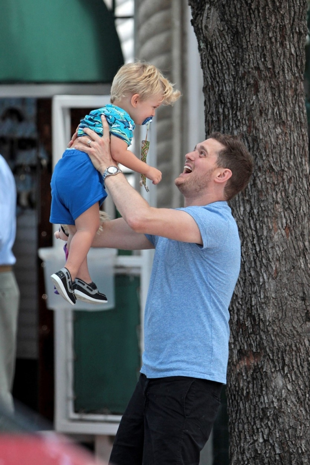 Sin poznatog pevača pobedio rak