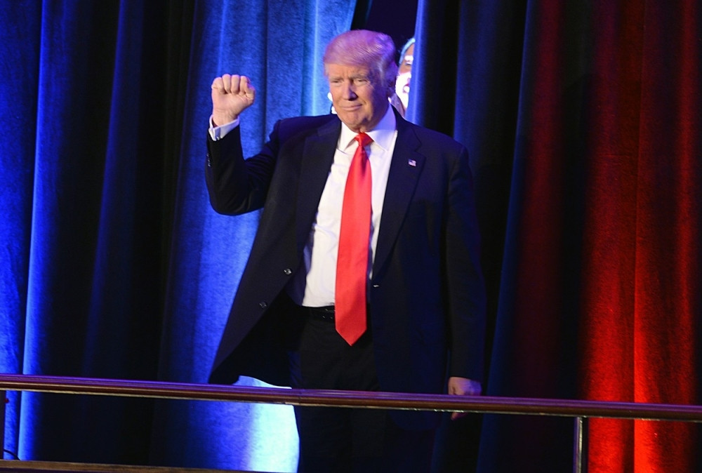 Tramp merkao srpsku mis!