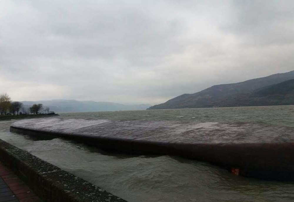 Turski brod TONE u Jadranu, kapetan ODBIO da se evakuiše!
