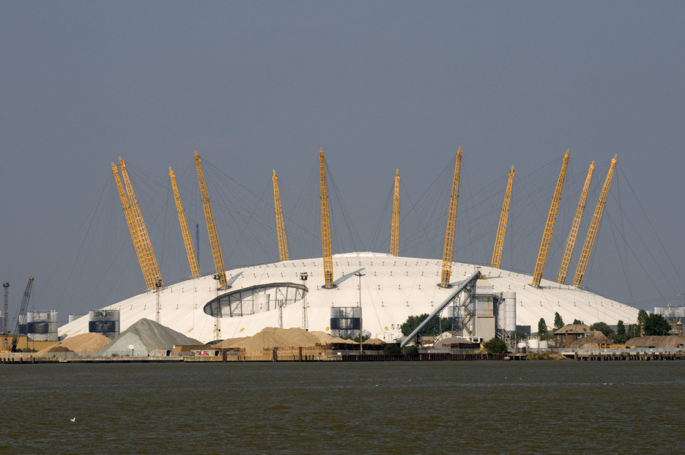 Znate li koliko piva stane u O2 arenu u Londonu?