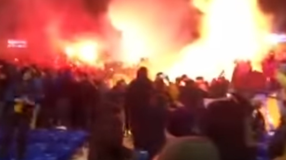 Ukrajinci kažnjeni zbog paljenja srpske zastave