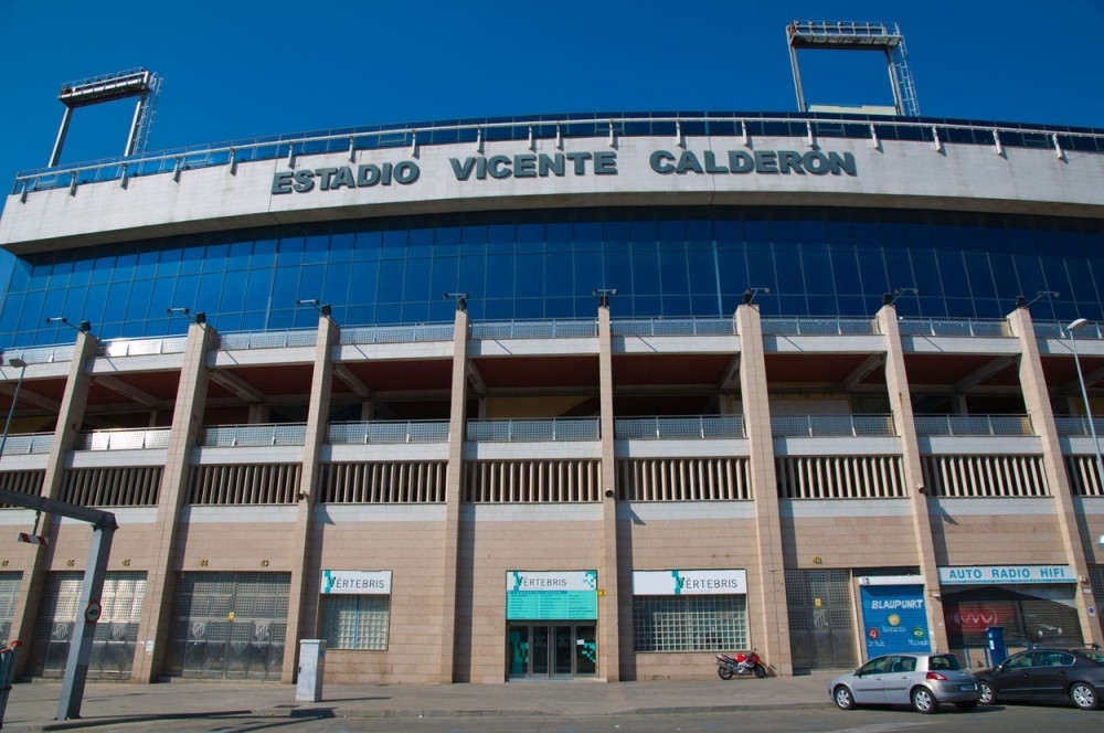 Snimao fudbalerke pod tušem, pa pobegao