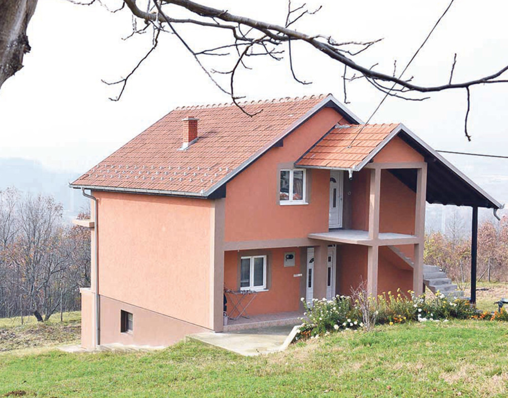 Davio ženu, pa zario sebi nož u srce?!