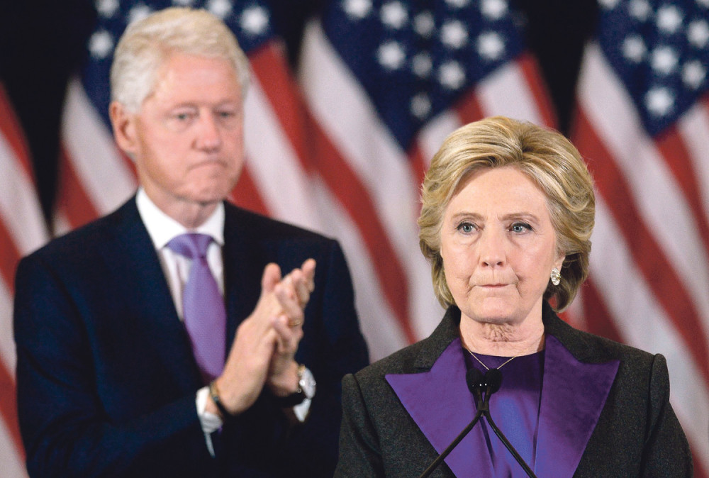 Hilari poslala bombe na RTS zbog P*RNIĆA sa Klintonom?!