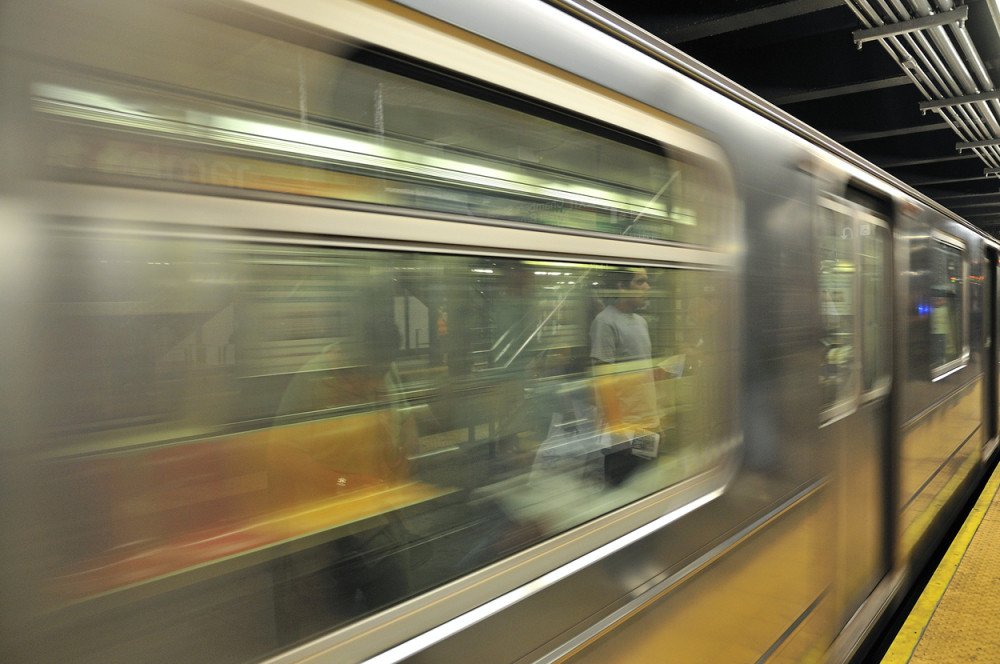 Čoveka pregazilo više od 300 vozova!