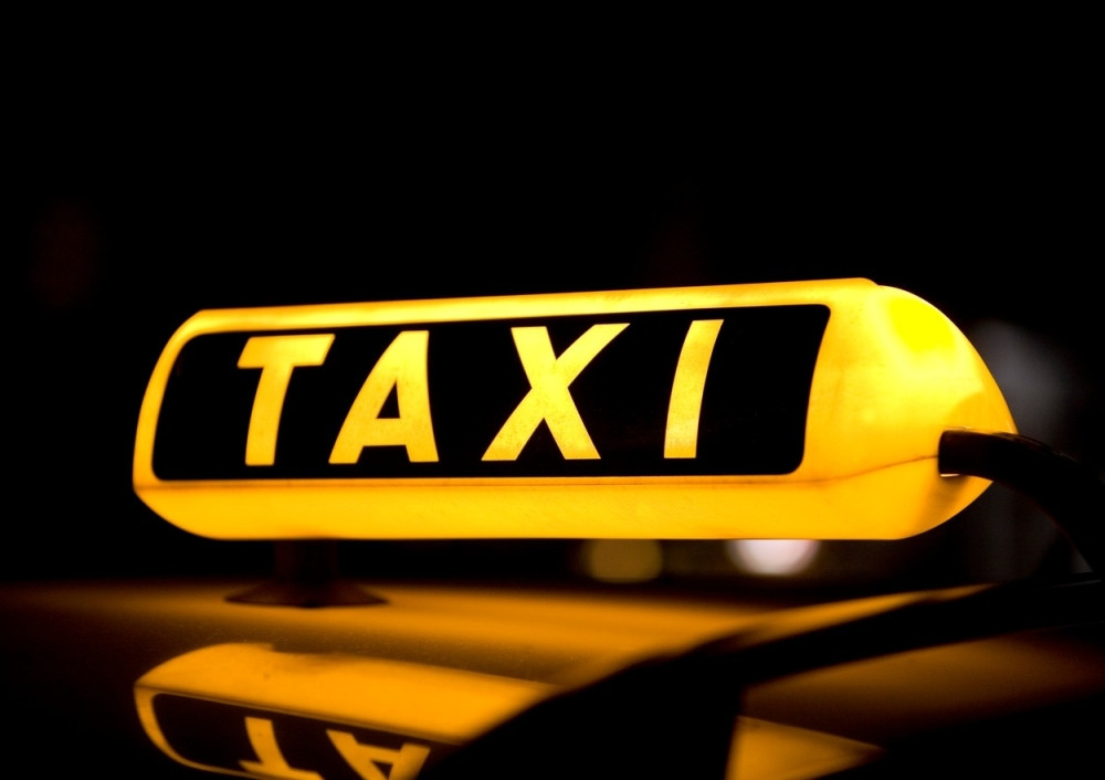 Taksisti po mrazu dobro zarađuju, a evo šta još čine zbog putnika!