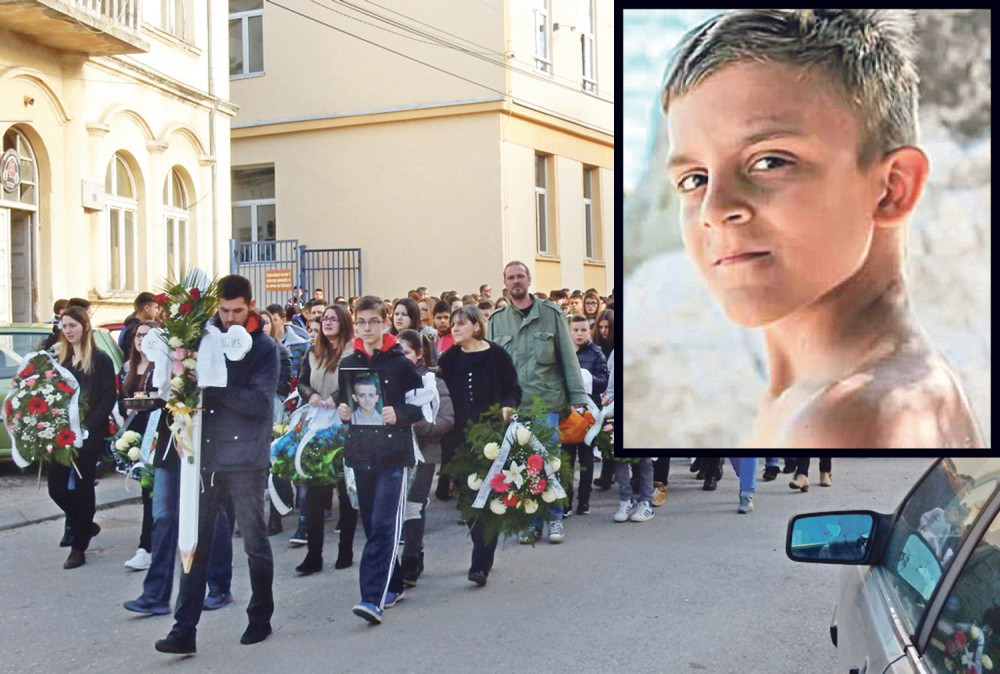 Sahranjen mali Ognjen!